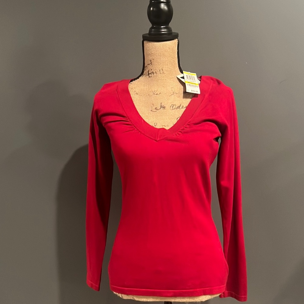 NWT, Vintage, INC, Women’s Medium Red long sleeve Top